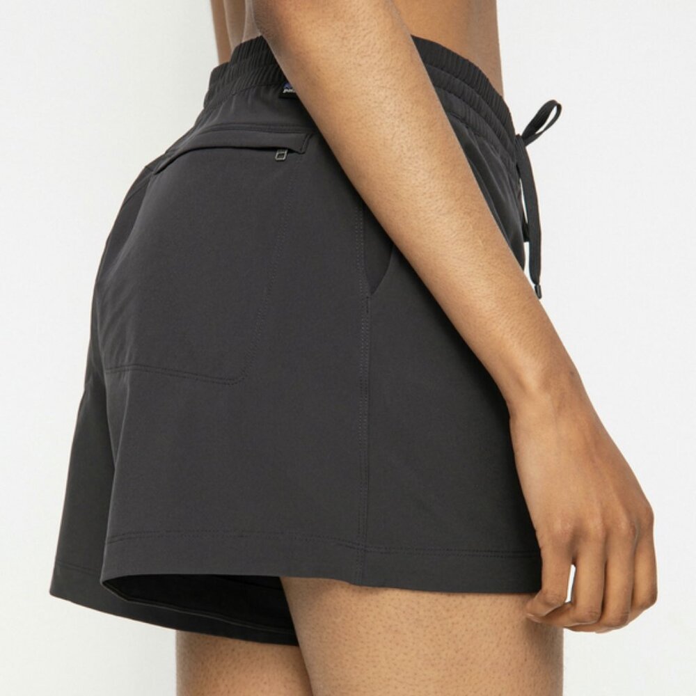 Patagonia Fleetwith Shorts in Ink Black